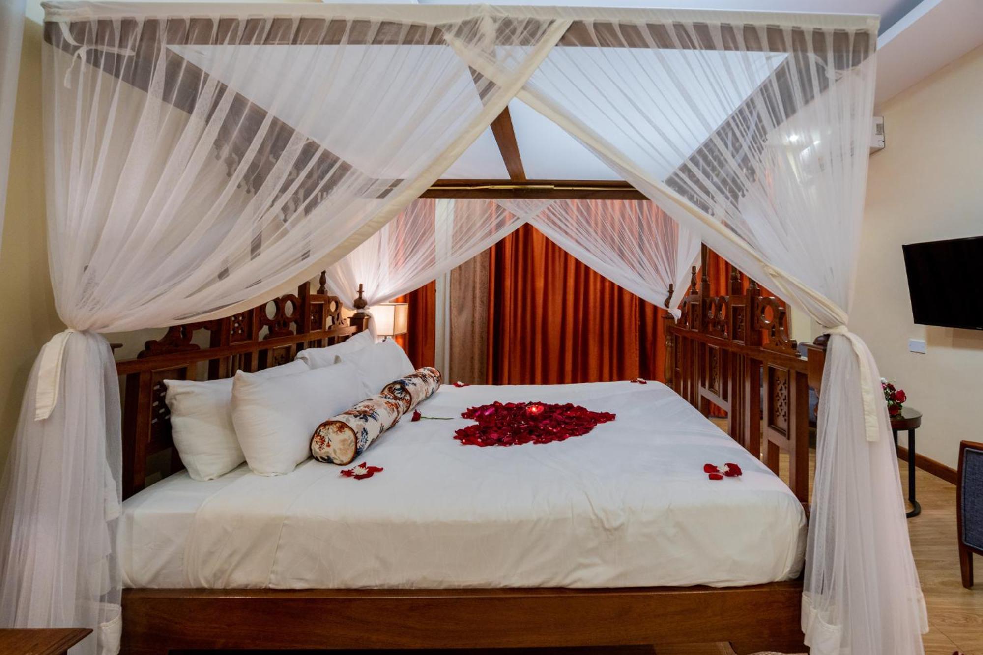 Ciala Resort Hotels In Кисуму Екстериор снимка