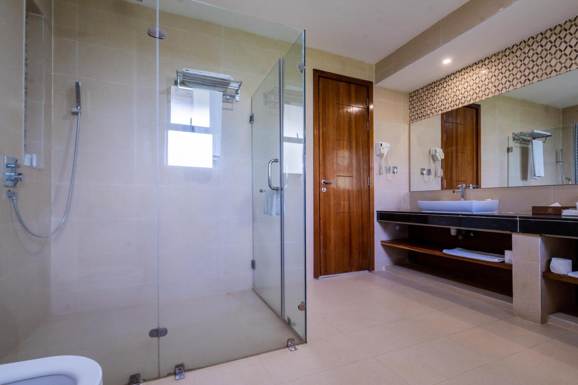 Ciala Resort Hotels In Кисуму Екстериор снимка